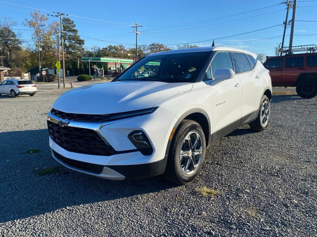 2025 Chevrolet Blazer 2LT - Photo 6
