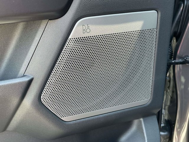 New 2026 Carbonized Gray Metallic Ford Lariat image 36