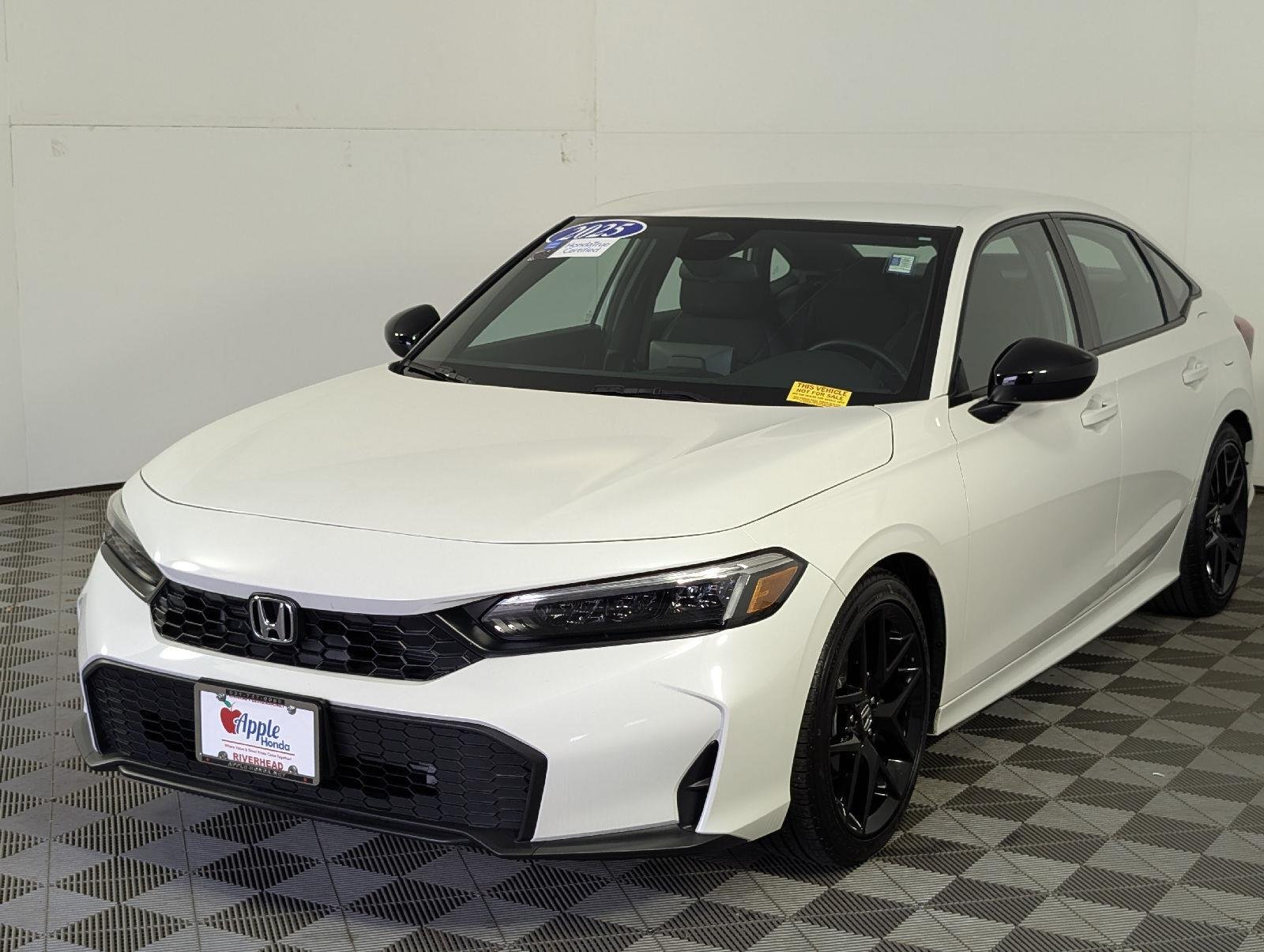 Certified Used 2025 Platinum White Pearl Honda Sport image 3