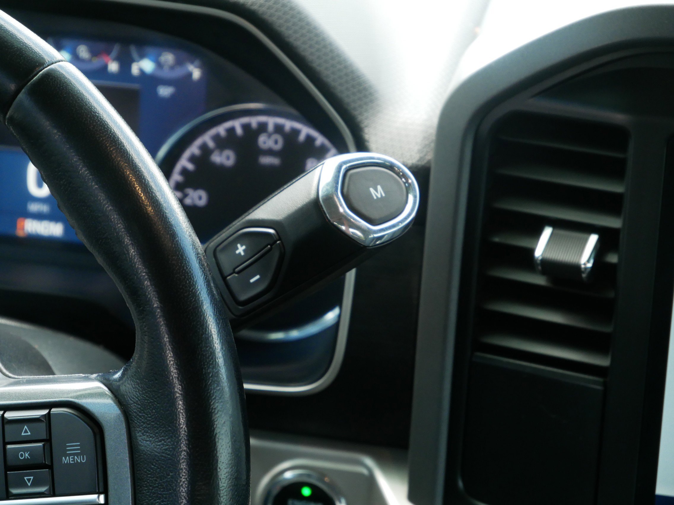 Used 2022 Gray Ford XLT image 16