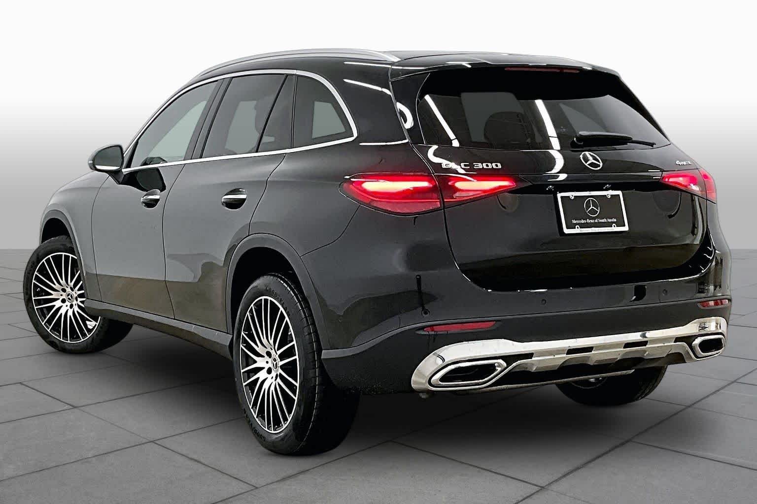 New 2026 Obsidian Black Metallic Mercedes-Benz GLC 300 image 12