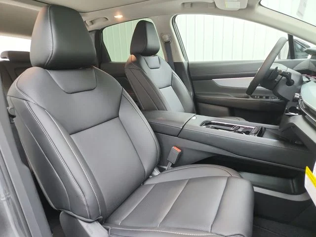 New 2026 Gray Nissan SL image 47
