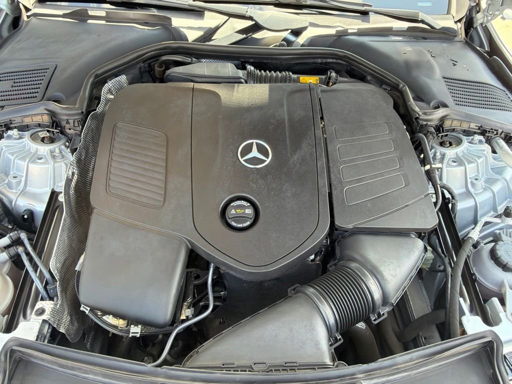 Used 2022 Silver Mercedes-Benz C 300 image 13