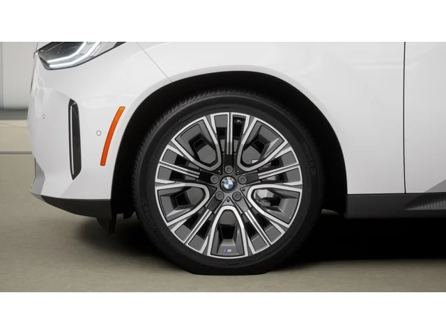 New 2026 Mineral White Metallic BMW  image 7