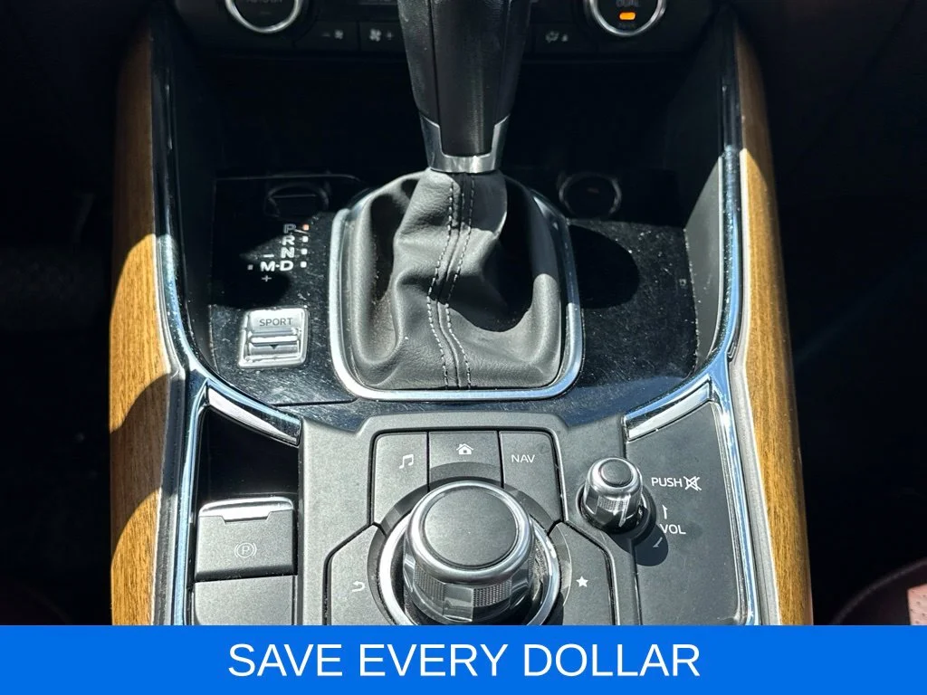 Used 2018 White Mazda Signature image 13