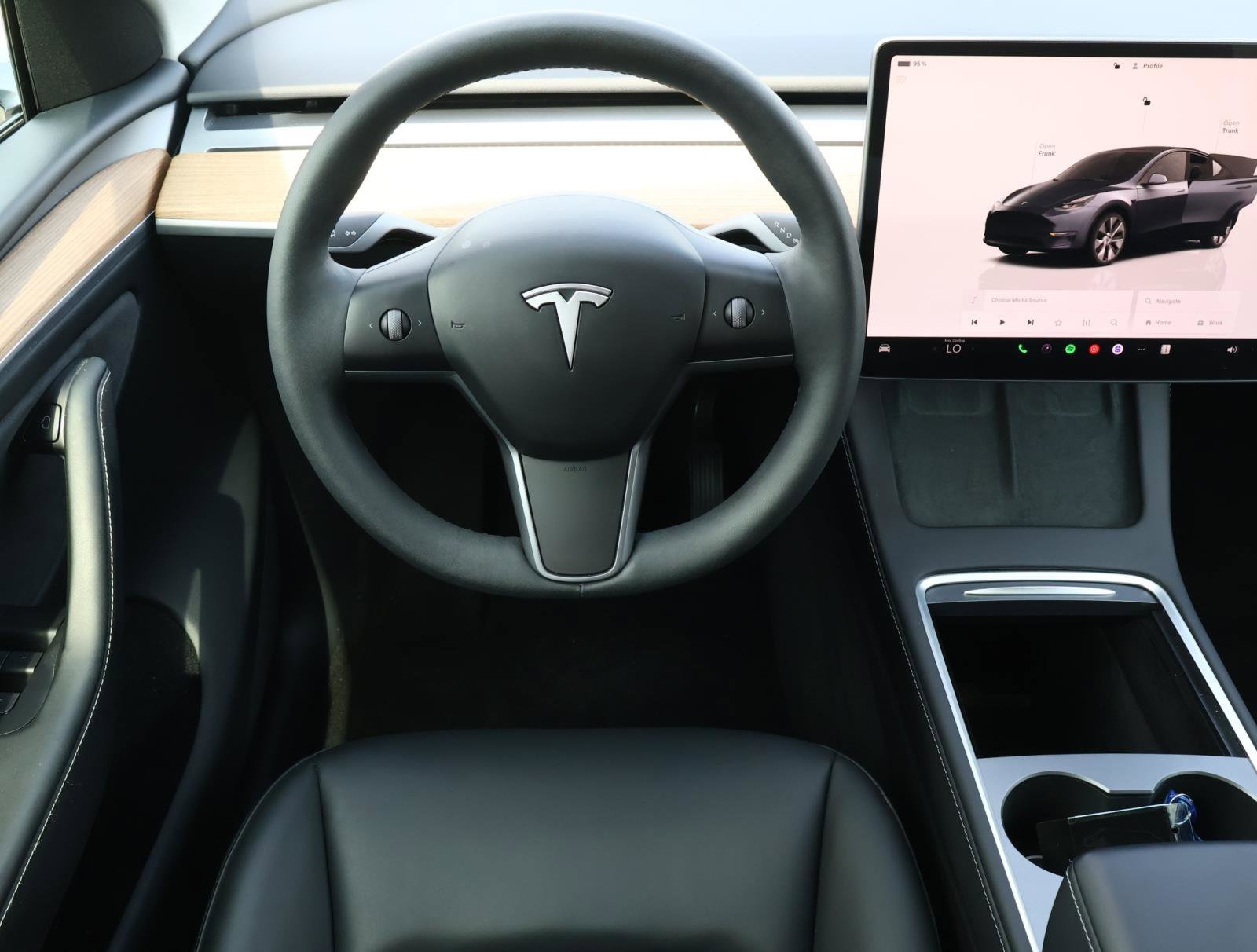 2023 Tesla Model Y Long Range - Photo 8