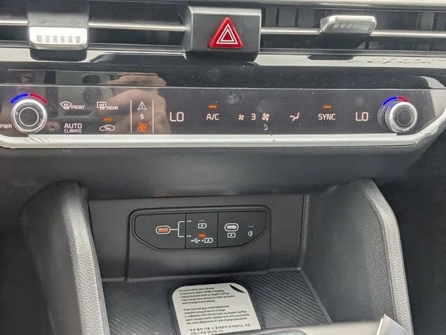 New 2026 Glacial White Pearl Kia EX image 23