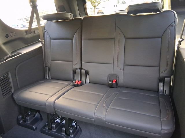 New 2026 Polar White Tricoat Chevrolet High Country image 13