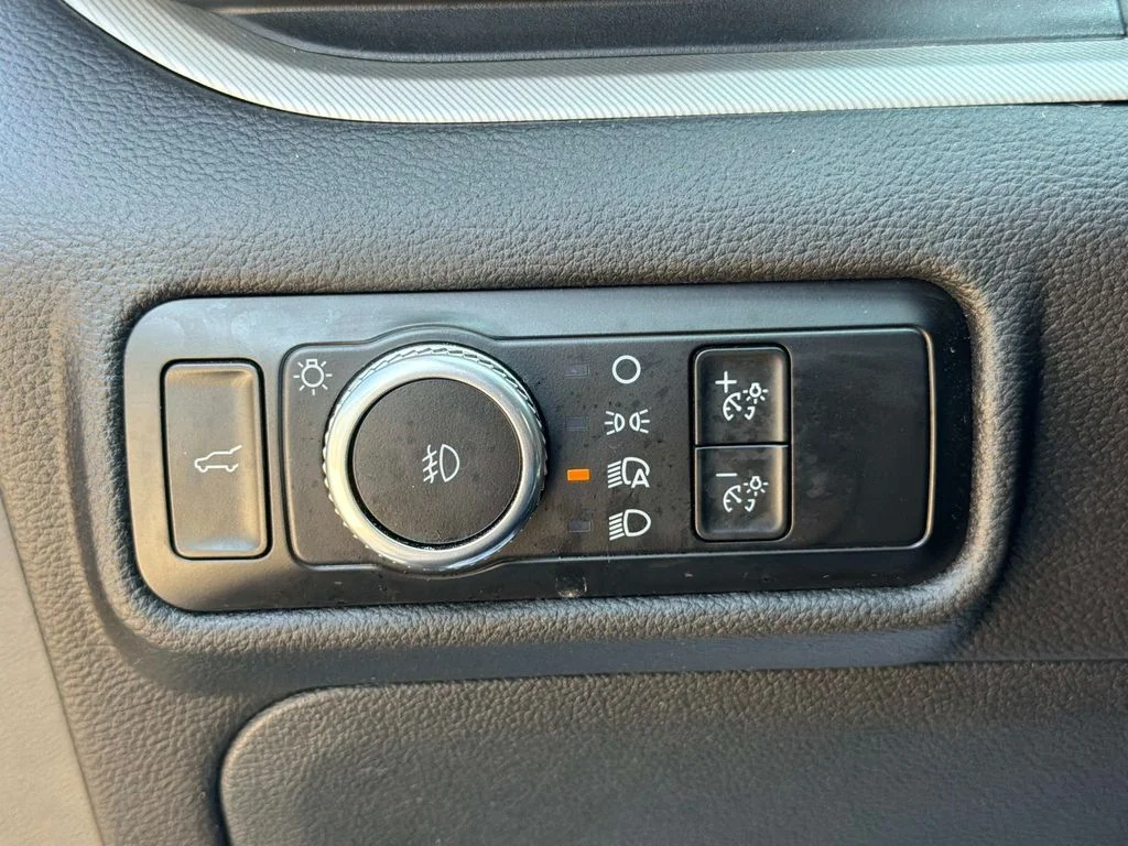Used 2023 Silver Ford XLT image 66