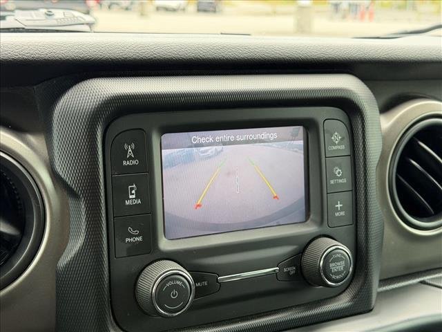 Used 2020 Black Clearcoat Jeep Sport S image 23