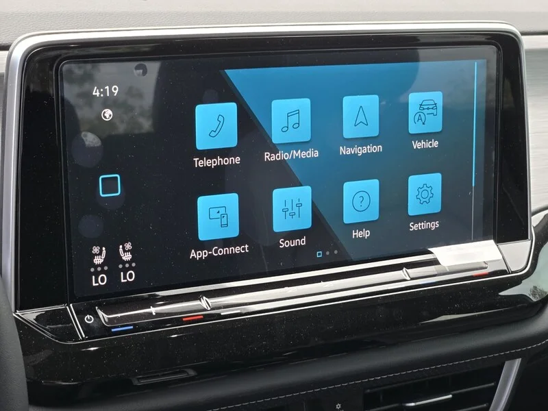 2025 Volkswagen Atlas Cross Sport SE w/Tech - Photo 11