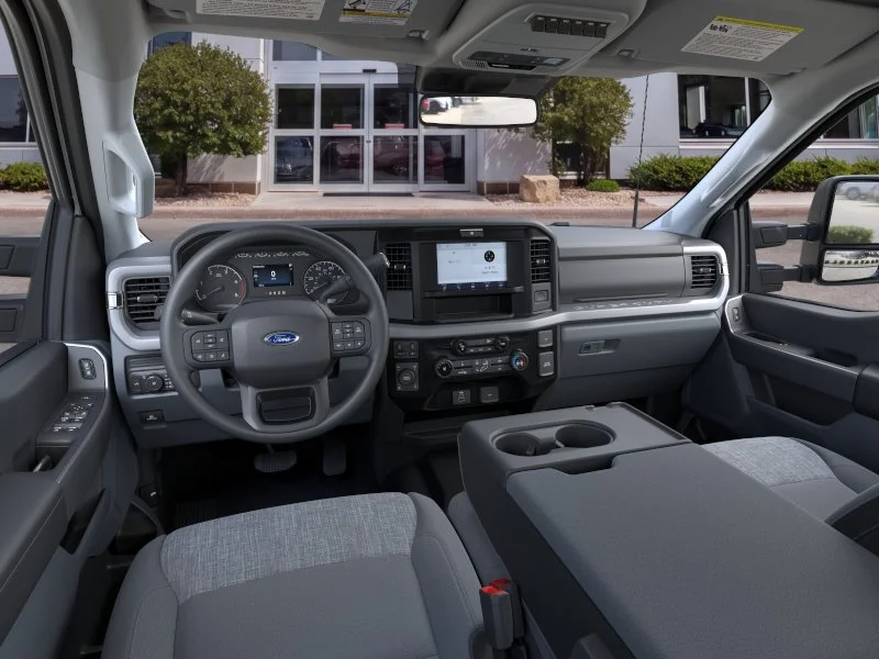 New 2026 Oxford White Ford XLT image 31