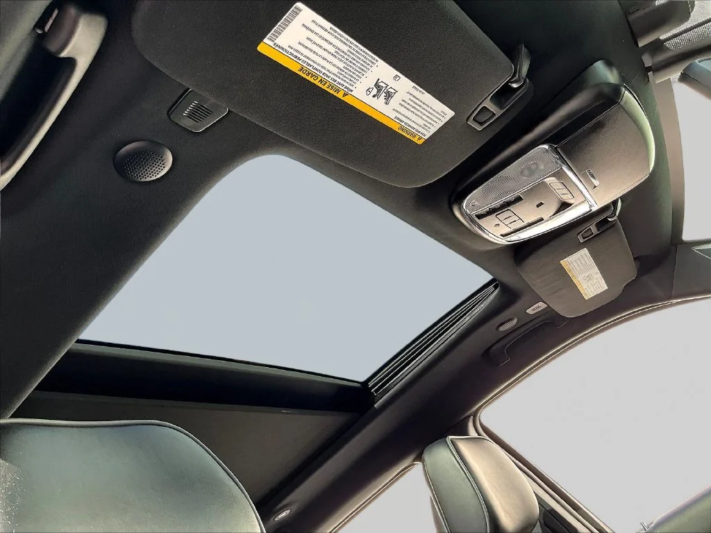 Used 2020 Black Jeep Overland image 29