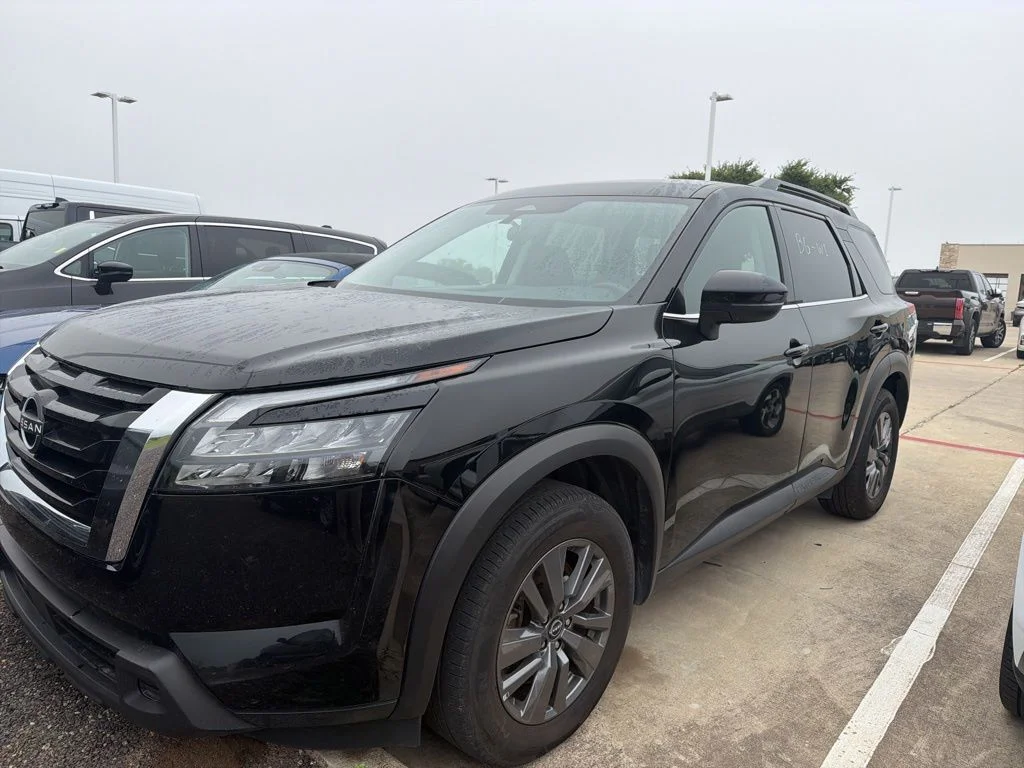 2024 Nissan Pathfinder SV 2WD's photo