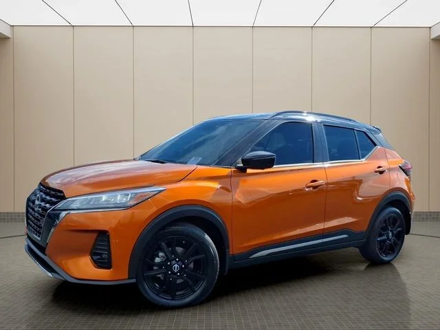 Used 2023 Orange Nissan SR image 2