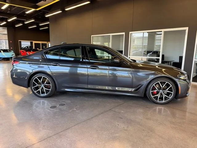Used 2023 Dark Graphite Metallic BMW 530i xDrive image 6
