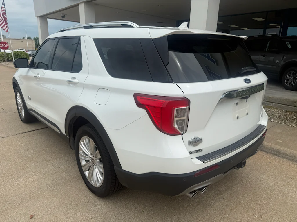 Used 2023 Star White Metallic Tri-Coat Ford King Ranch image 14