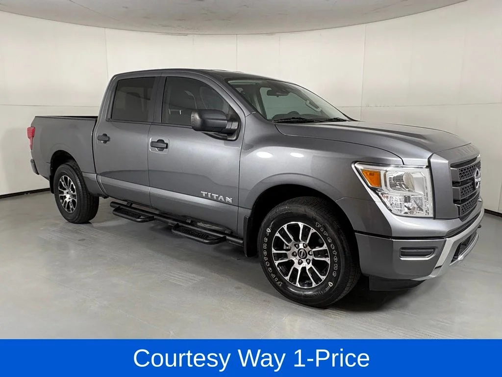 Used 2024 Gray Nissan SV image 12