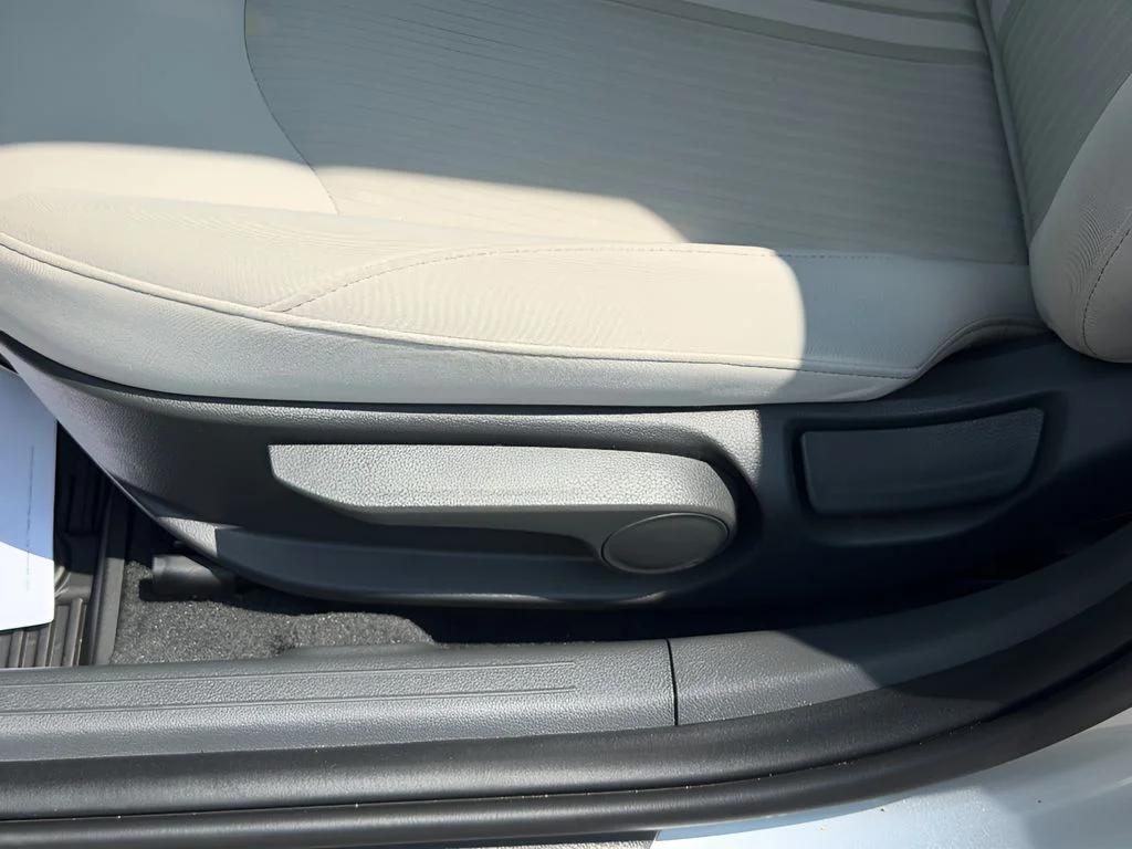 Certified Used 2025 Aero Silver Hyundai SE image 19