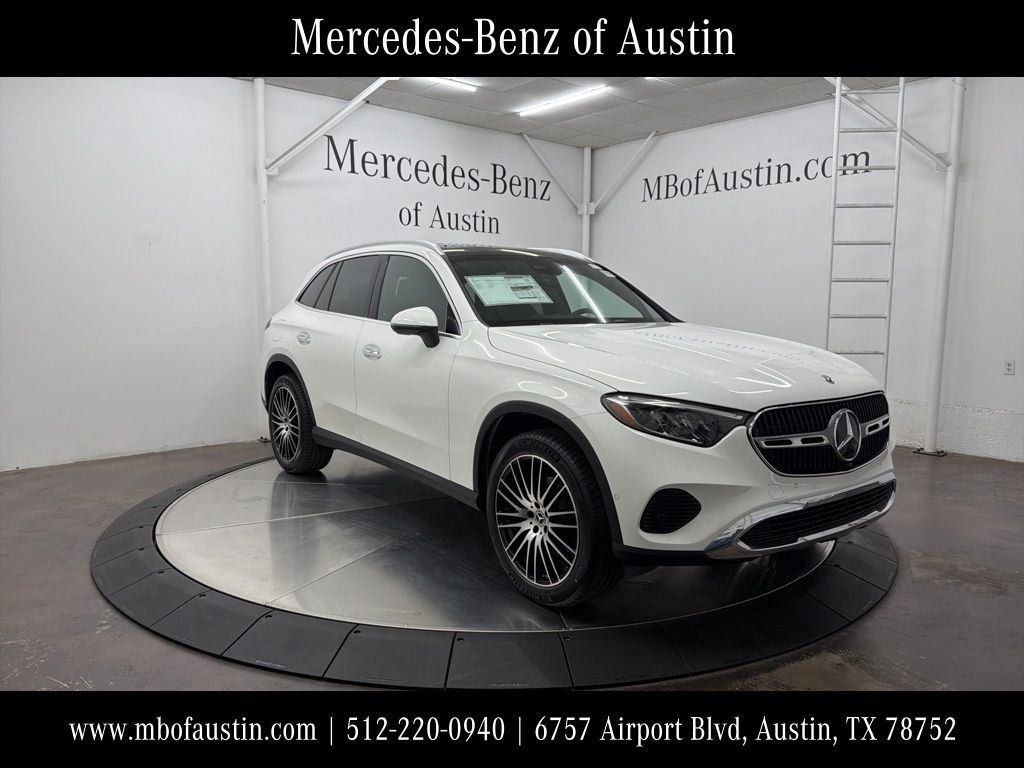 2026 Mercedes-Benz GLC GLC 300's photo