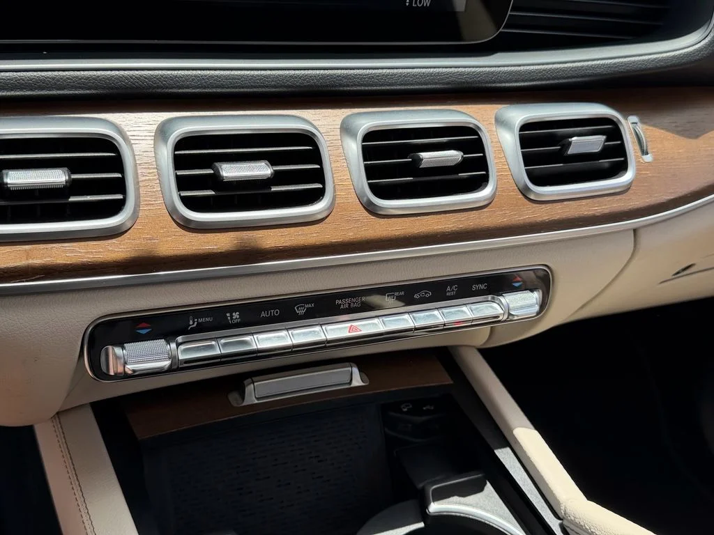 Used 2023 Gray Mercedes-Benz GLE 350 image 24
