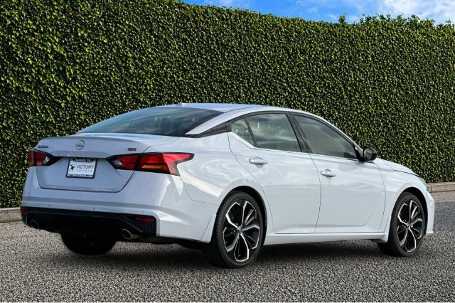 Used 2024 Gray Nissan 2.5 SR image 4