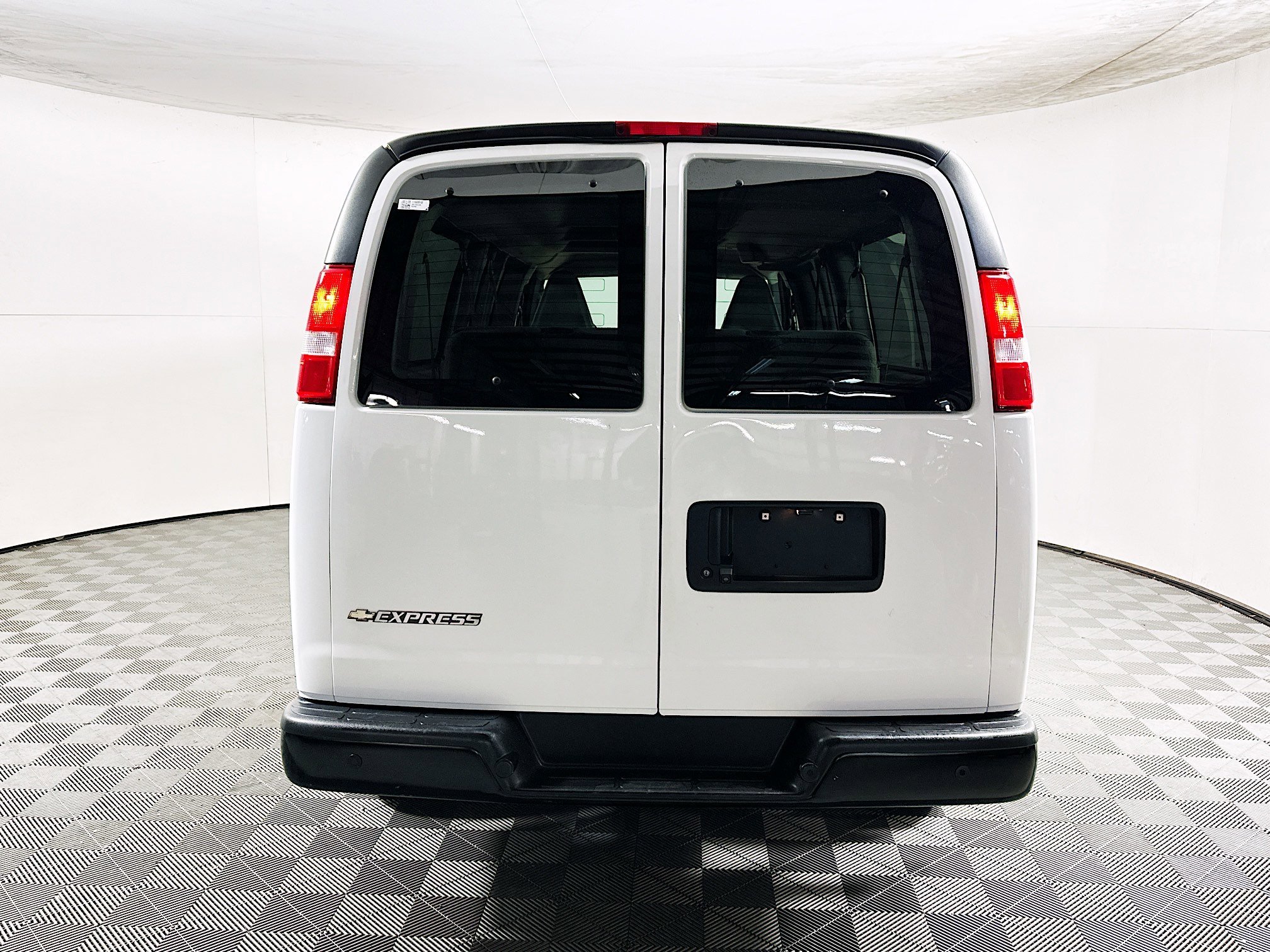 2023 Chevrolet Express thumbnail 6