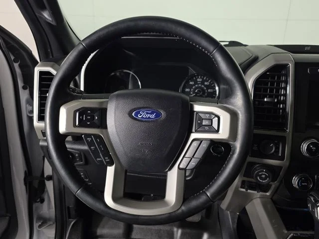 Used 2019 Oxford White Ford Lariat image 13