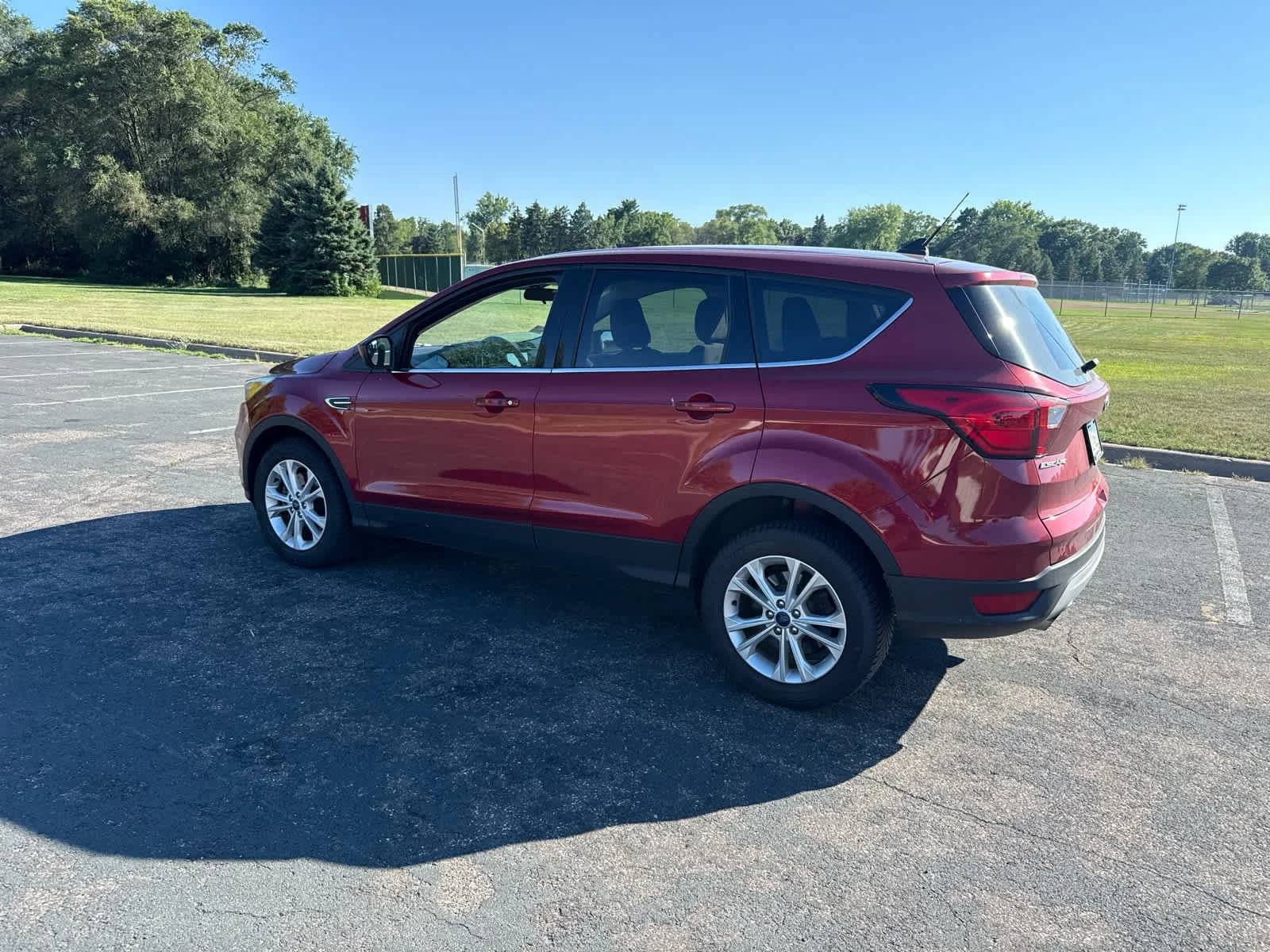Used 2019 Ruby Red Metallic Tinted Clearcoat Ford SE image 7