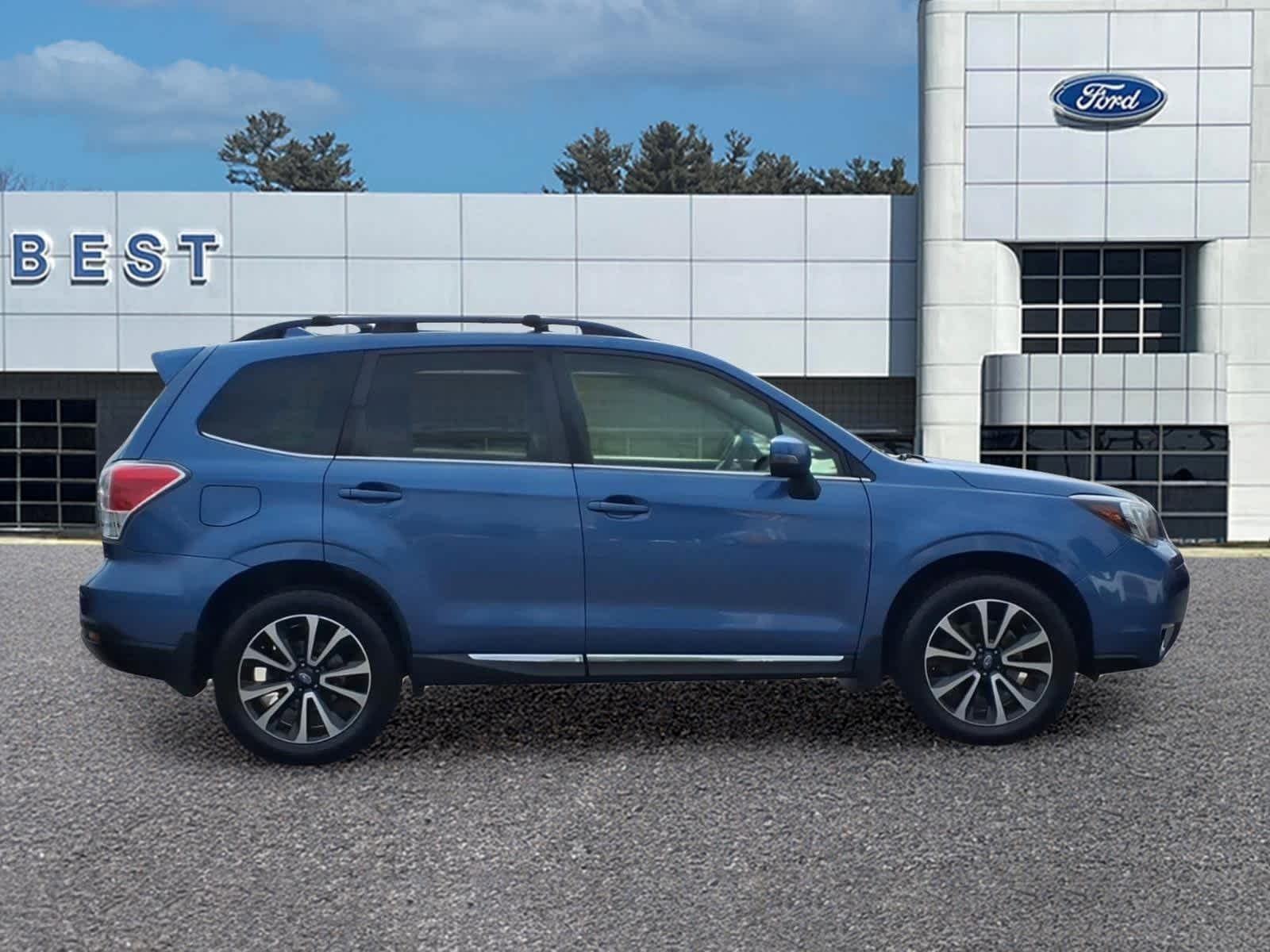 Used 2017 Quartz Blue Pearl Subaru Touring image 9