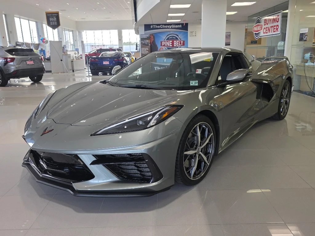 Used 2022 Hypersonic Gray Metallic Chevrolet Stingray image 1
