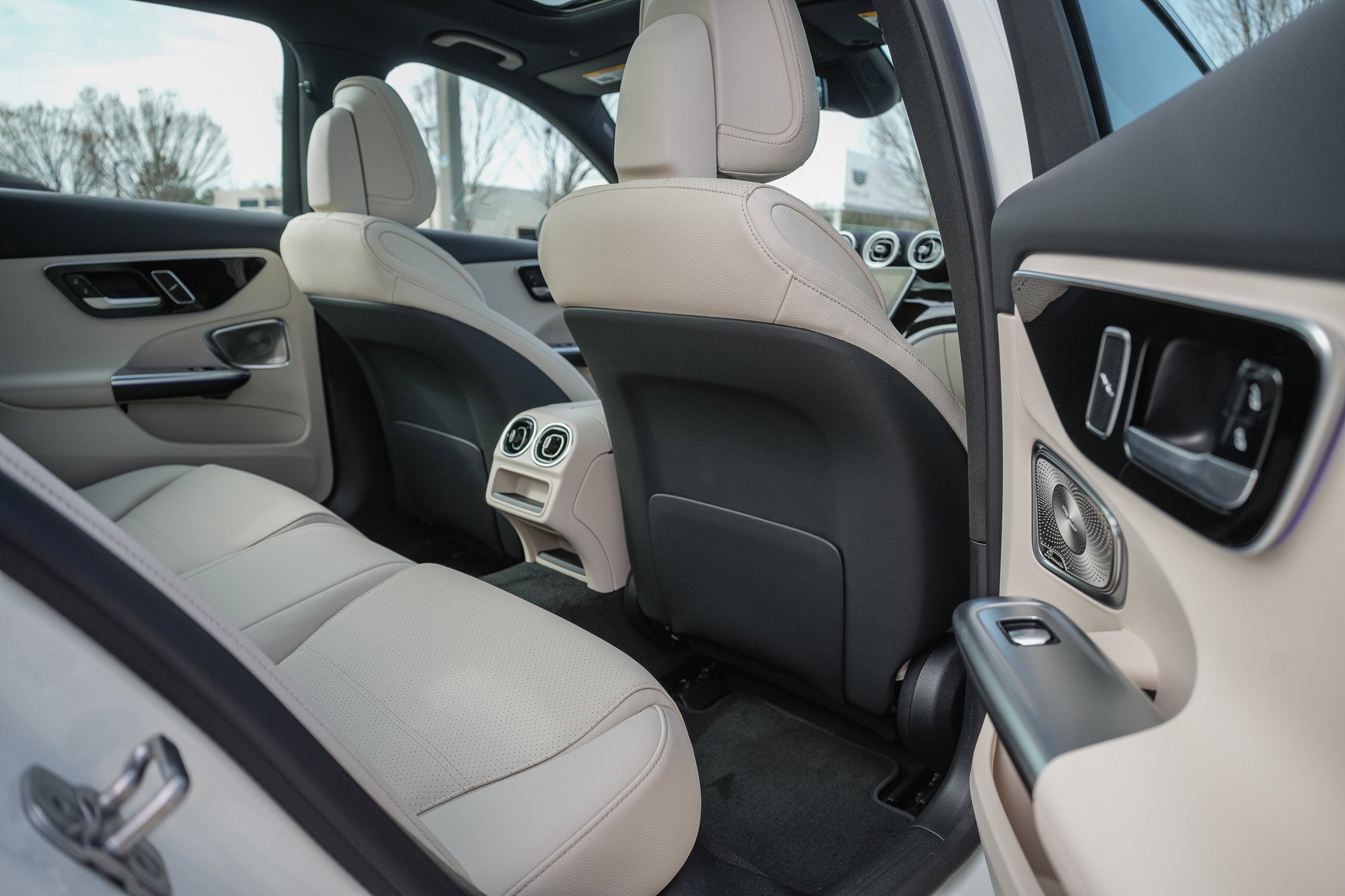 New 2026 POLAR WHITE Mercedes-Benz C 300 image 31