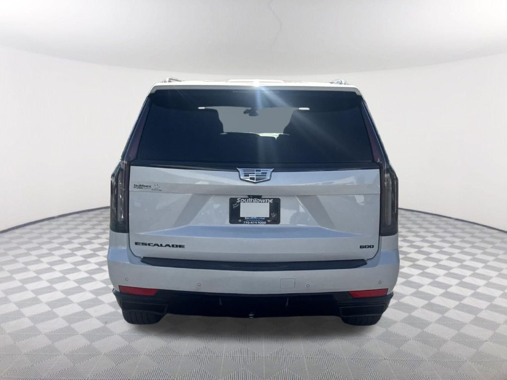 Used 2021 White Cadillac Sport Platinum image 6