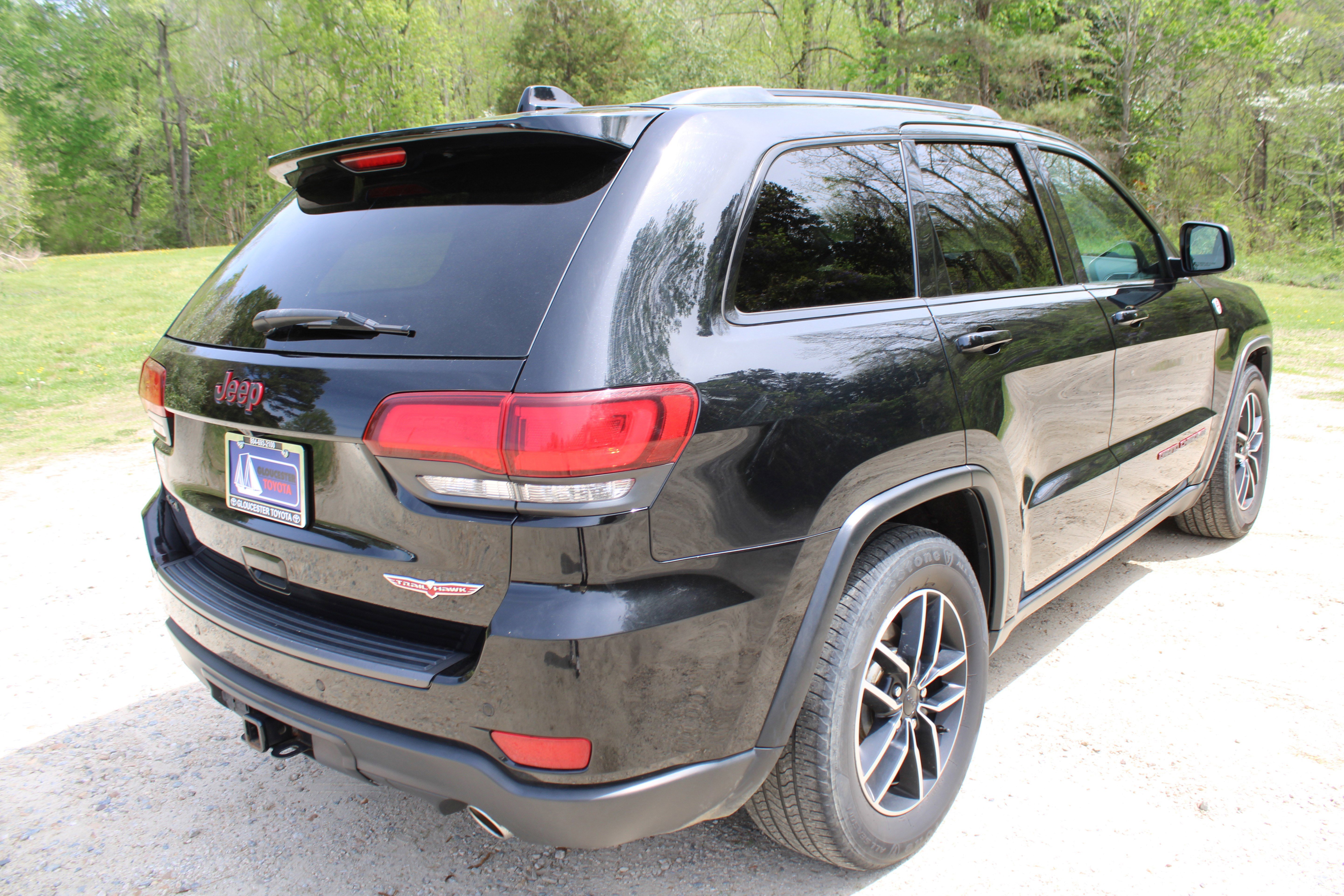 Used 2020 Diamond Black Crystal Pearlcoat Jeep Trailhawk image 5