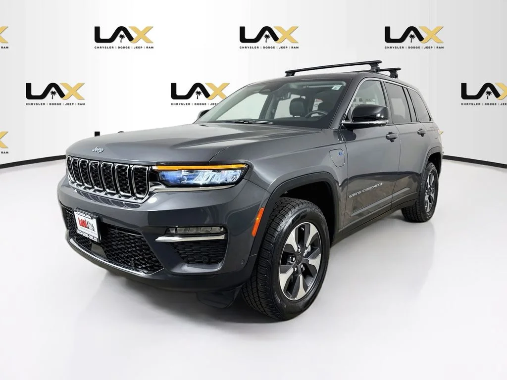 Used 2023 Gray Jeep 4xe image 3