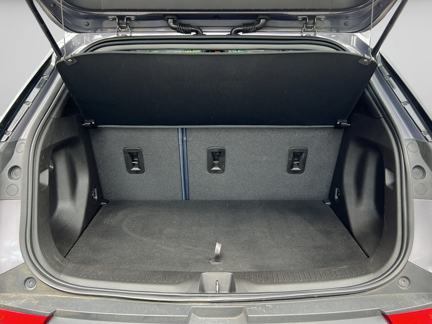 Used 2022 Gray Ghost Metallic Chevrolet LT image 9