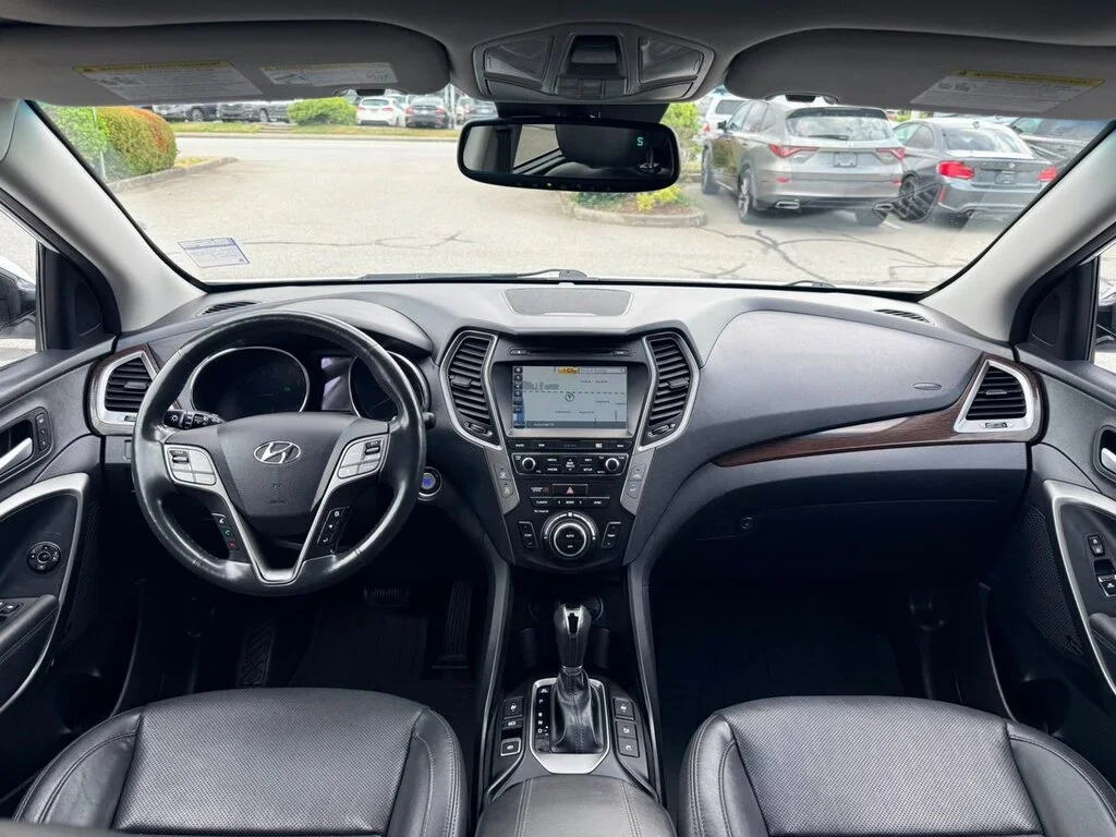 Used 2017  Hyundai AWD 2.0T Ultimate Dilawri Certified   Local BC   R image 9
