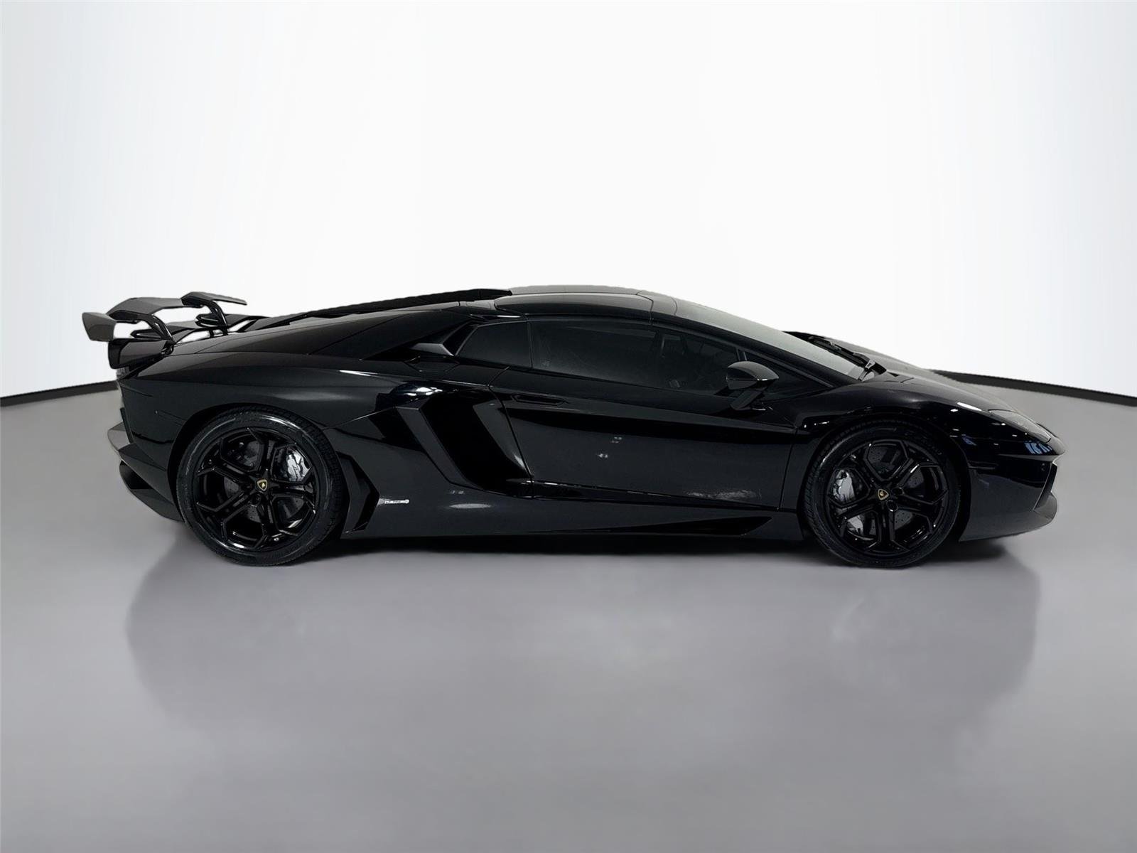 Used 2016 Nero Aldebaran Lamborghini LP 700-4 | Vorsteiner Carbon Wing | Carbon Interior image 46