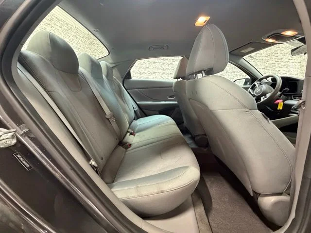 Used 2021 Portofino Gray Hyundai SE image 10