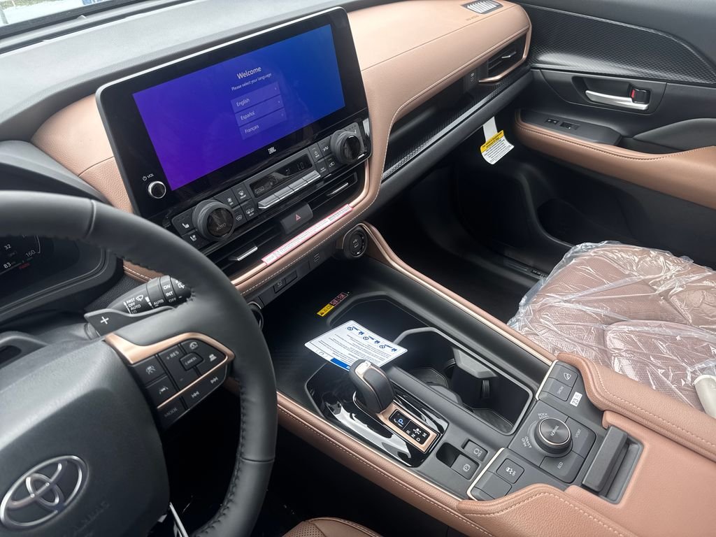 New 2026 Blue Toyota MAX Platinum image 20