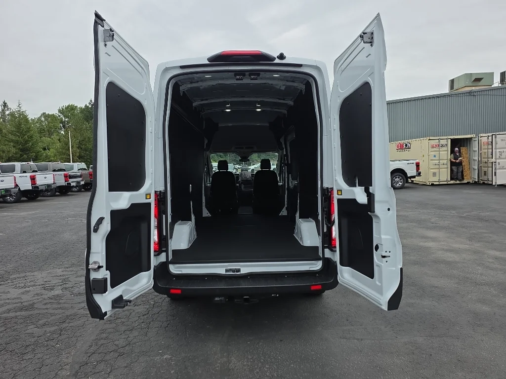New 2026 Oxford White Ford Cargo Van image 9