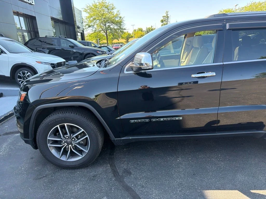 Used 2020 Black Jeep Limited image 2