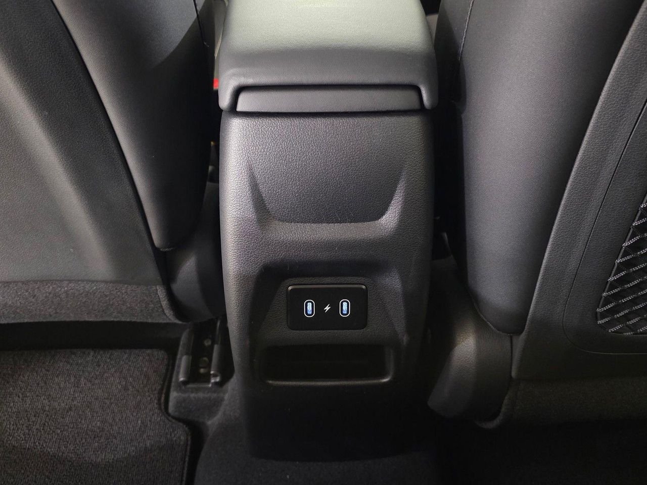 New 2026 Lunar White w/Black Roof Hyundai SEL w/Two-Tone Roof image 16