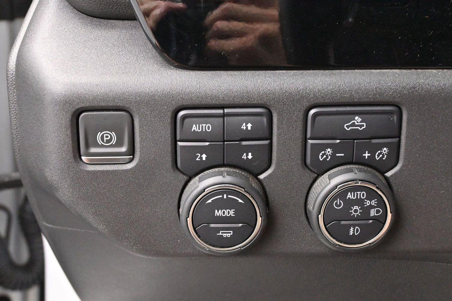 Used 2024 Summit White Chevrolet LT Trail Boss image 28