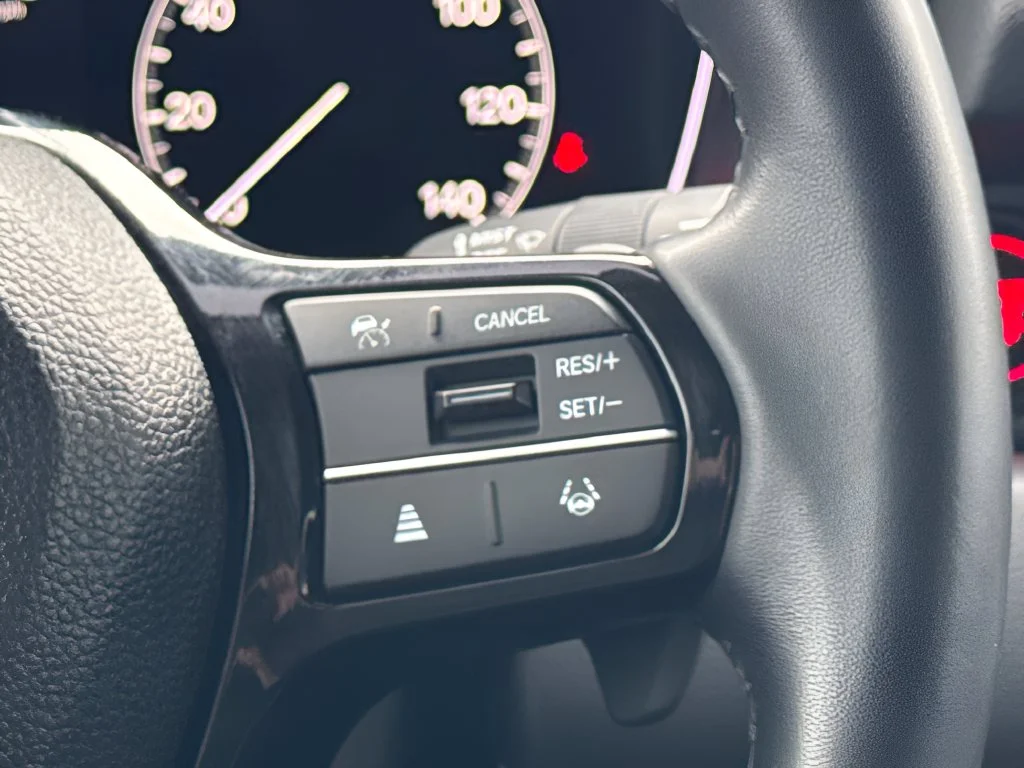 Used 2025 Red Honda Touring image 15