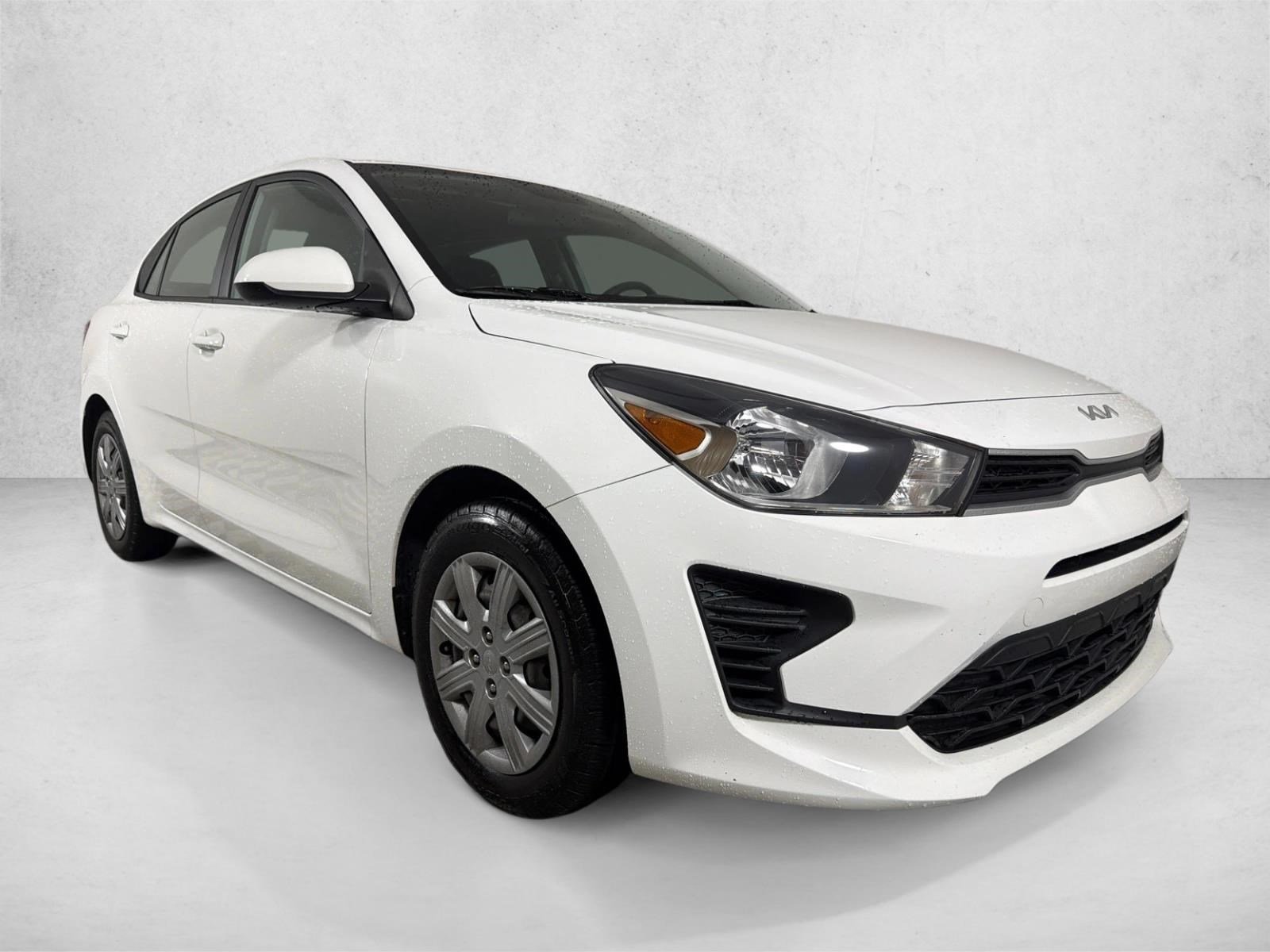 Used 2022 Clear White Kia S image 1