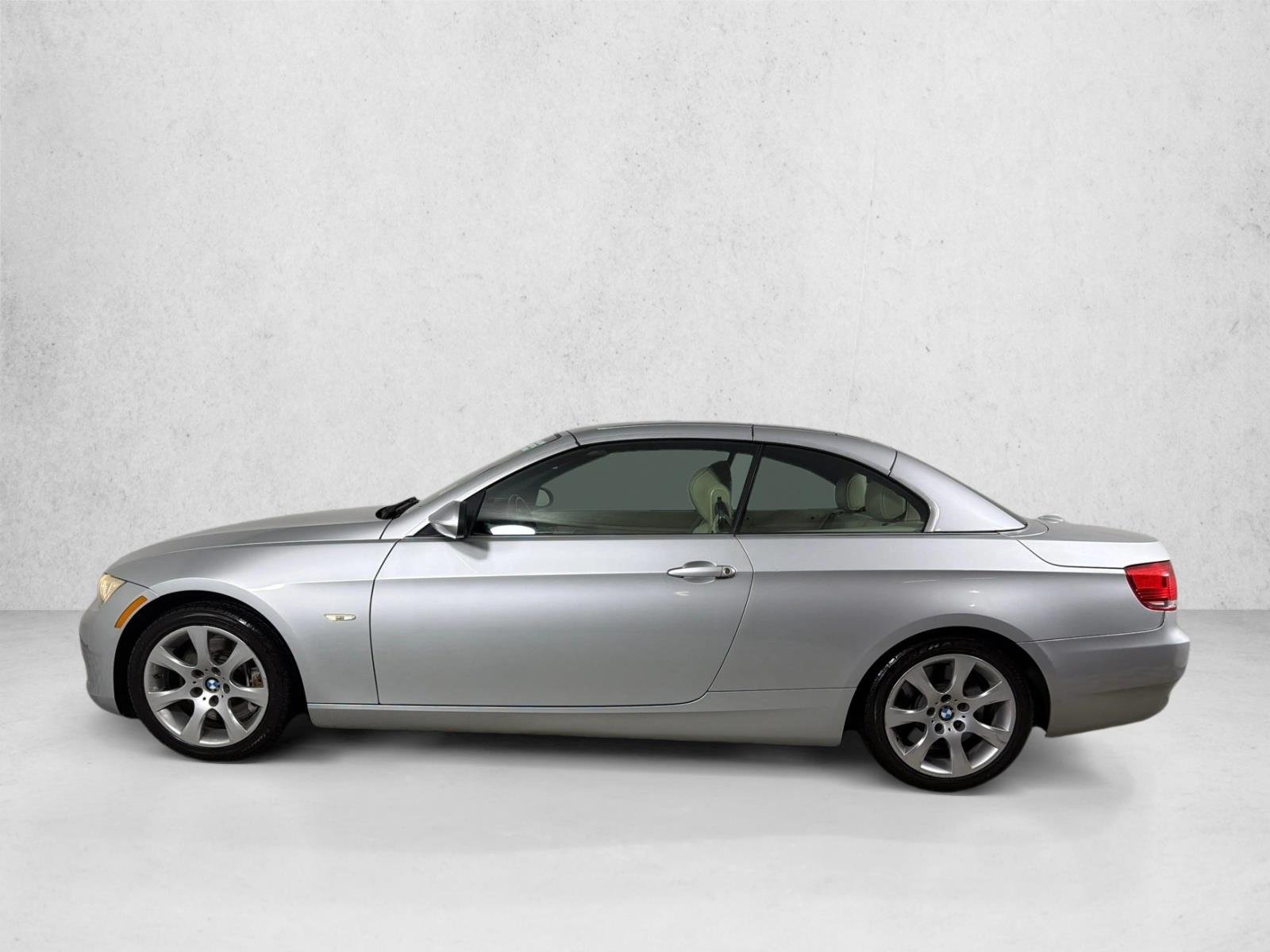 Used 2007 Titanium Silver Me BMW 335i image 7