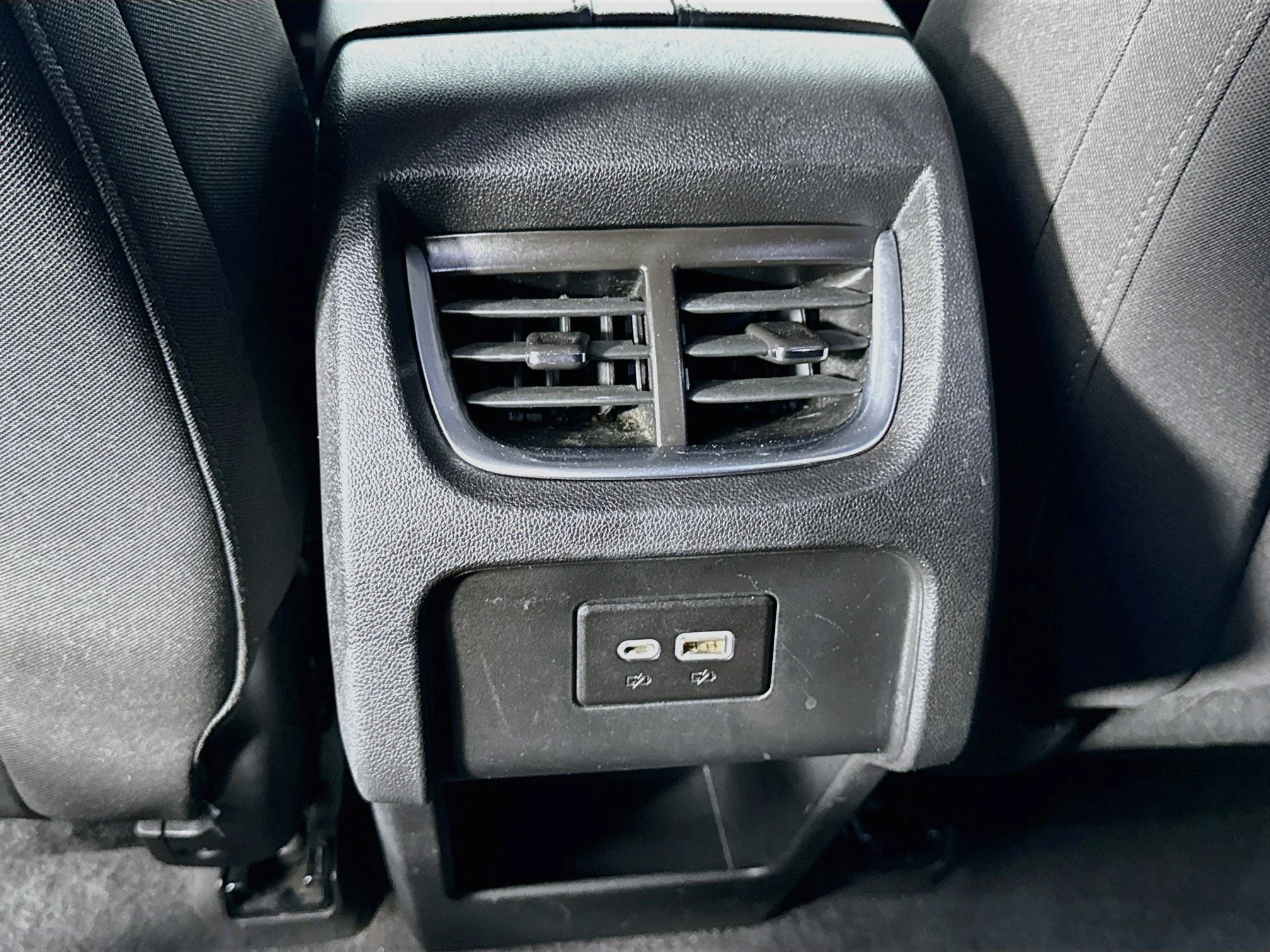 Used 2020 SUMMIT WHITE Chevrolet LT image 27