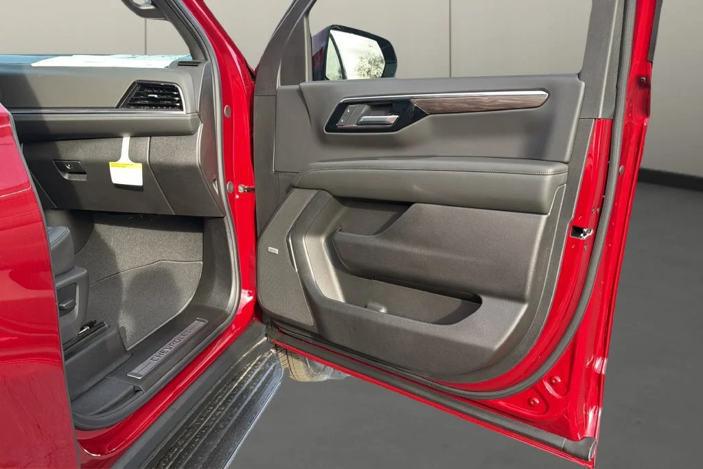 New 2026 Radiant Red Tintcoat Chevrolet LT image 17