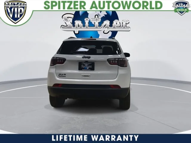New 2026 Bright White Clear-Coat Exterior Paint Jeep Altitude image 8